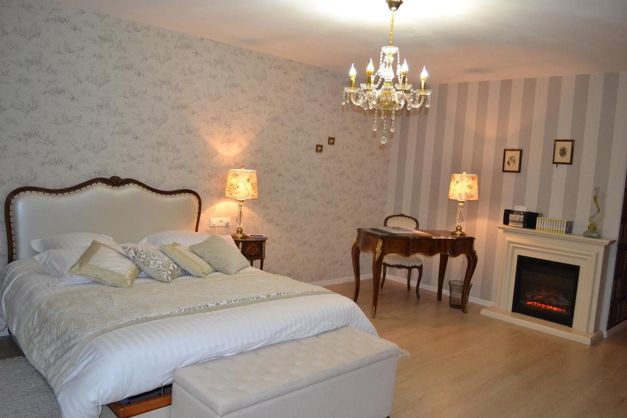 Bed And Breakfast "Le Moulin A Grains" Menil-la-Horgne Exterior photo